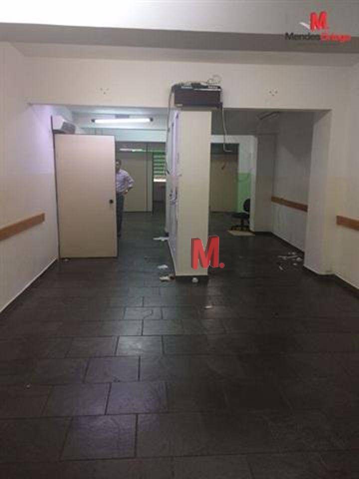 Prédio Inteiro para alugar, 900m² - Foto 3