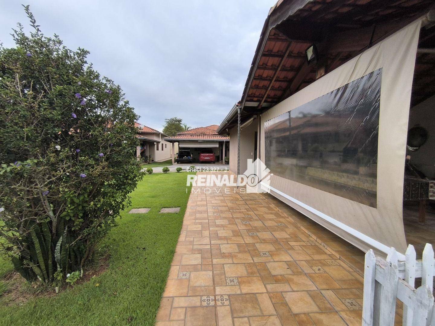 Chácara à venda com 6 quartos, 305m² - Foto 7