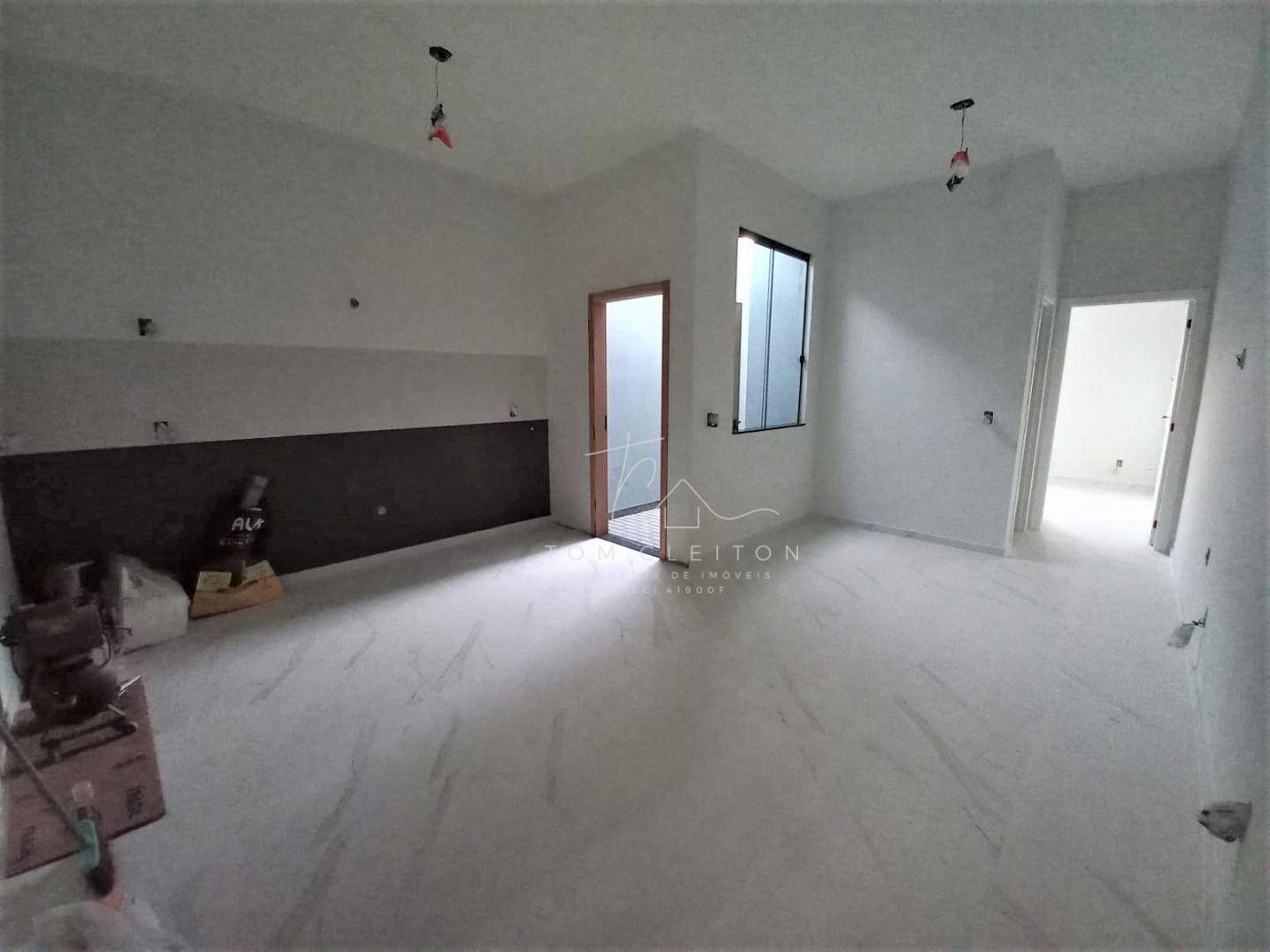 Casa à venda com 2 quartos, 60m² - Foto 6