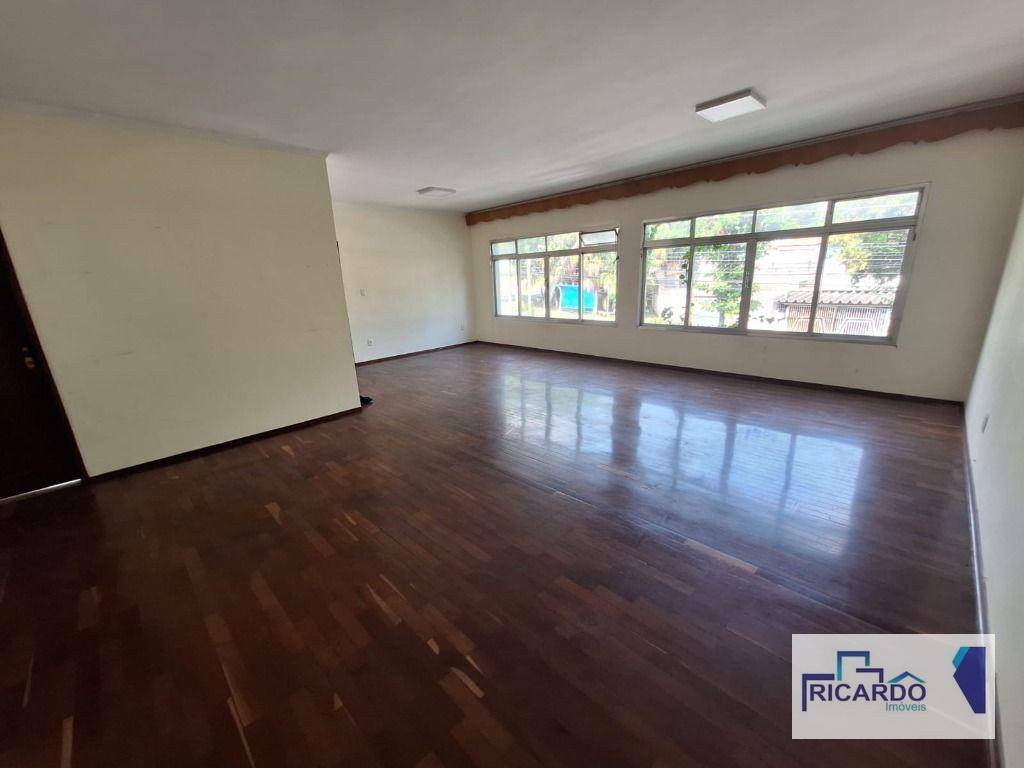 Casa à venda com 4 quartos, 300m² - Foto 13