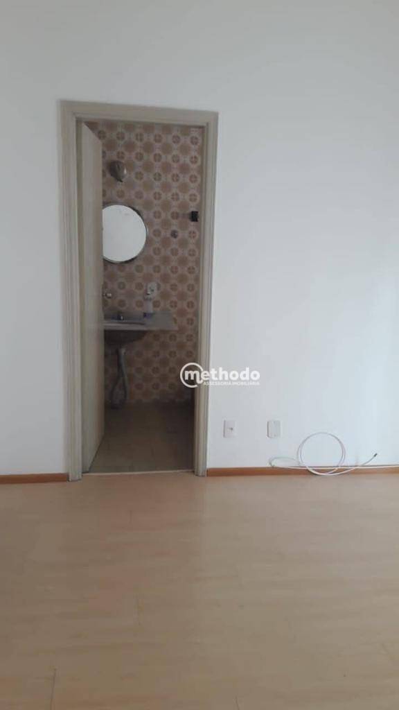 Apartamento à venda com 3 quartos, 105m² - Foto 2