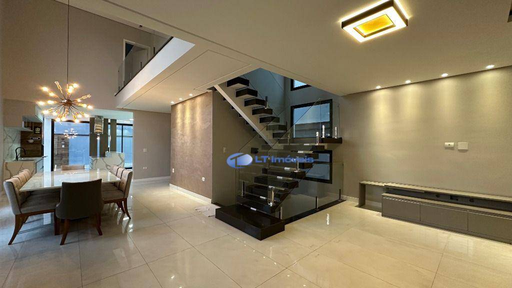 Sobrado, 3 quartos, 270 m² - Foto 4