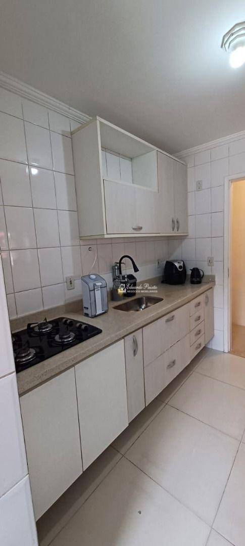 Apartamento à venda com 3 quartos, 64m² - Foto 9