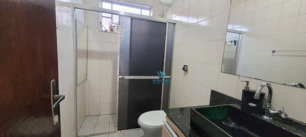 Casa para alugar com 3 quartos, 132m² - Foto 6