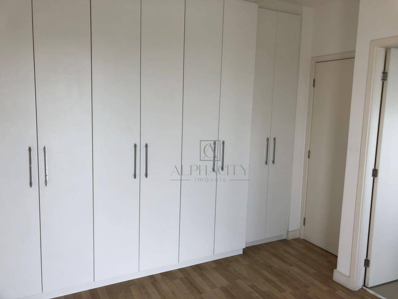 Apartamento para alugar com 3 quartos, 84m² - Foto 13