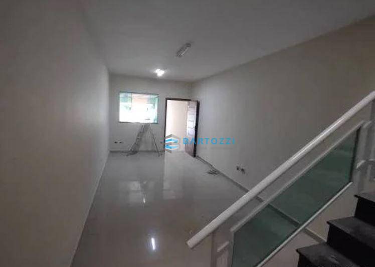 Sobrado à venda e aluguel com 3 quartos, 200m² - Foto 6