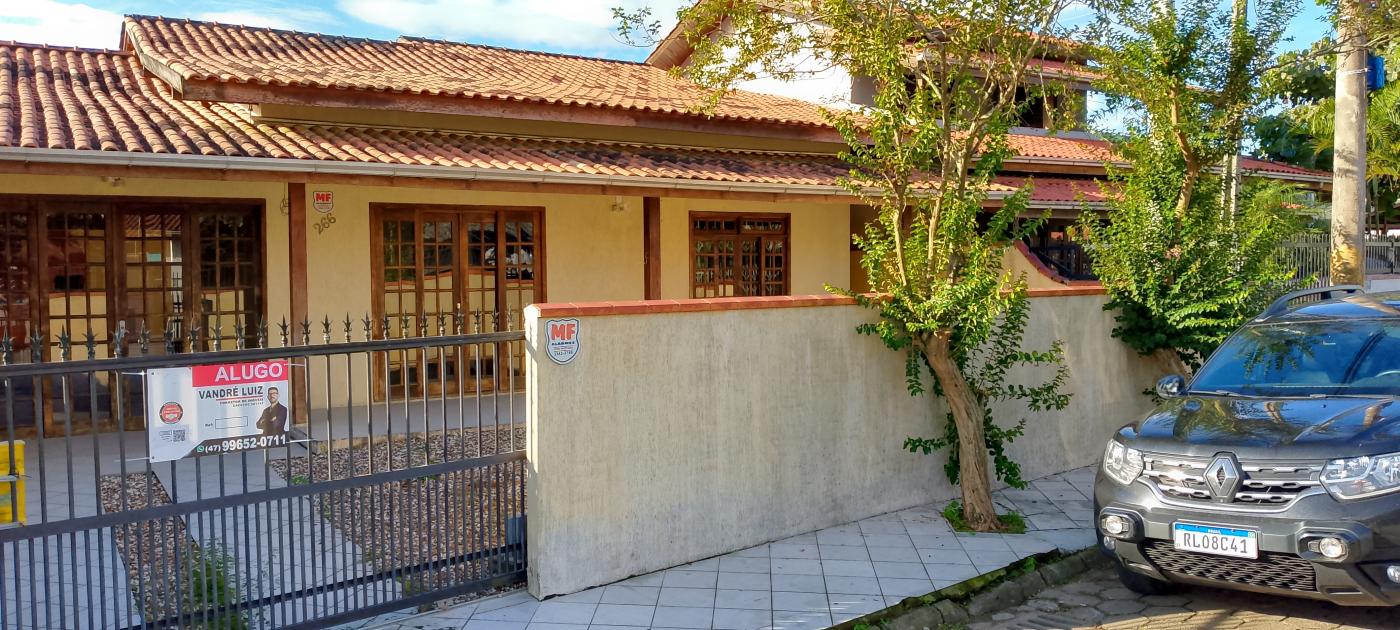 Casa para alugar com 3 quartos, 261m² - Foto 2