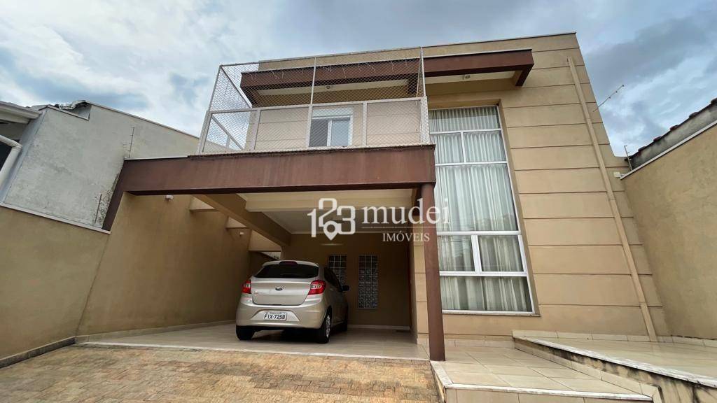 Casa à venda com 3 quartos, 270m² - Foto 1