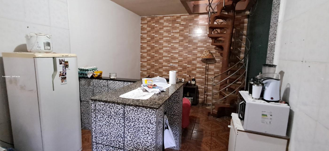 Casa à venda com 3 quartos, 175m² - Foto 4