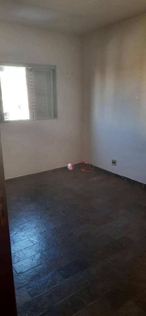 Apartamento para alugar com 3 quartos, 70m² - Foto 6