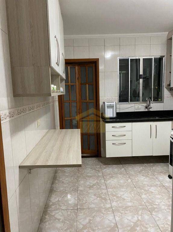 Apartamento à venda com 2 quartos, 69m² - Foto 8