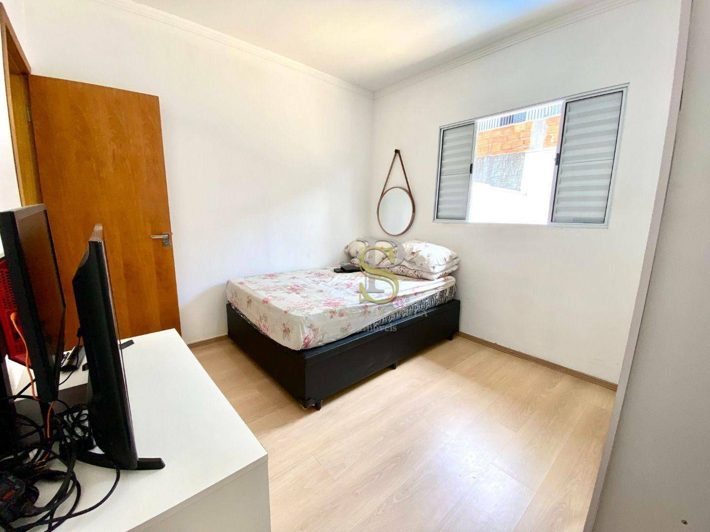 Casa à venda com 2 quartos, 70m² - Foto 9