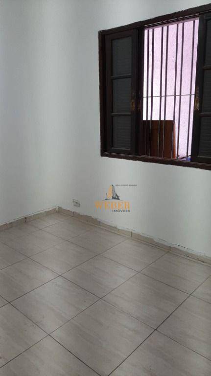 Casa para alugar com 2 quartos, 70m² - Foto 4