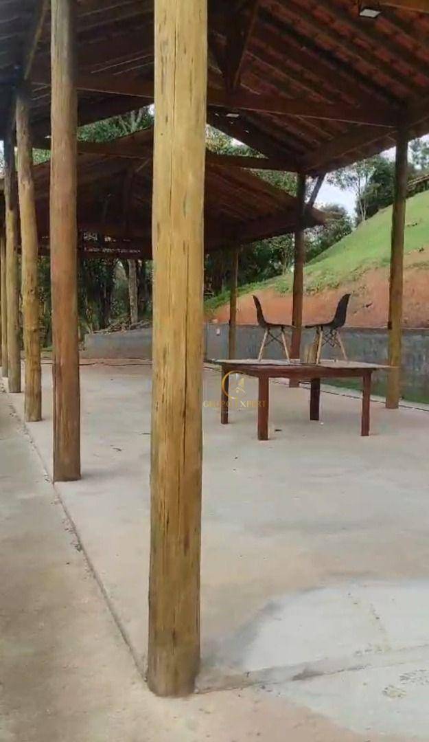 Chácara à venda com 3 quartos, 384m² - Foto 15