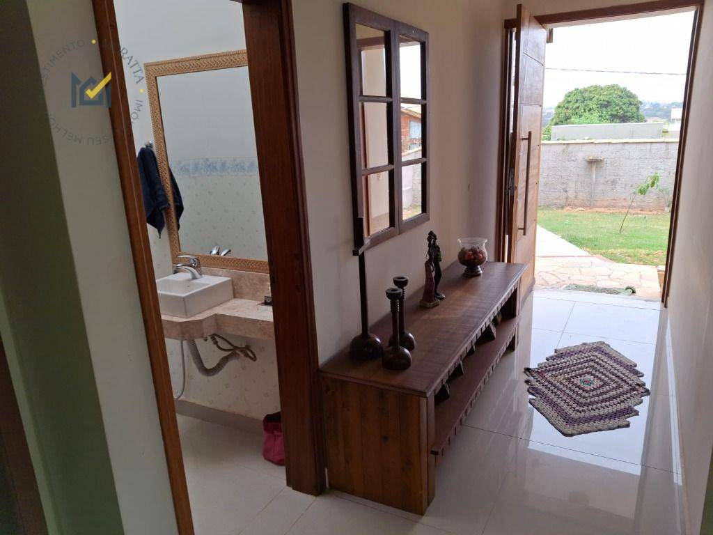 Casa de Condomínio à venda com 5 quartos, 445m² - Foto 2