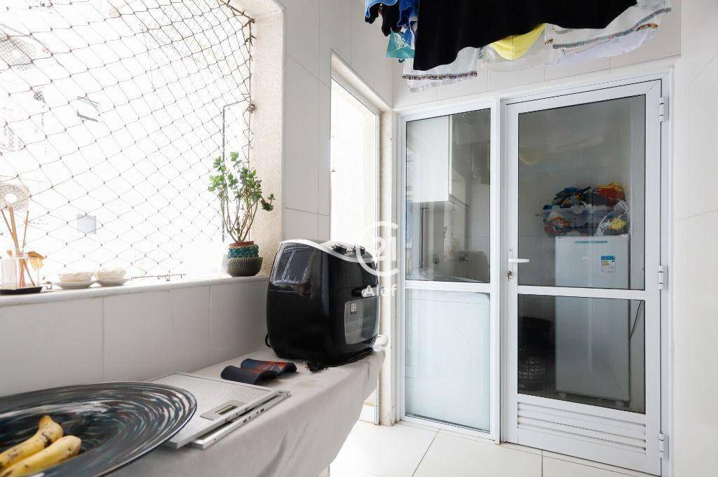 Apartamento à venda com 3 quartos, 157m² - Foto 17