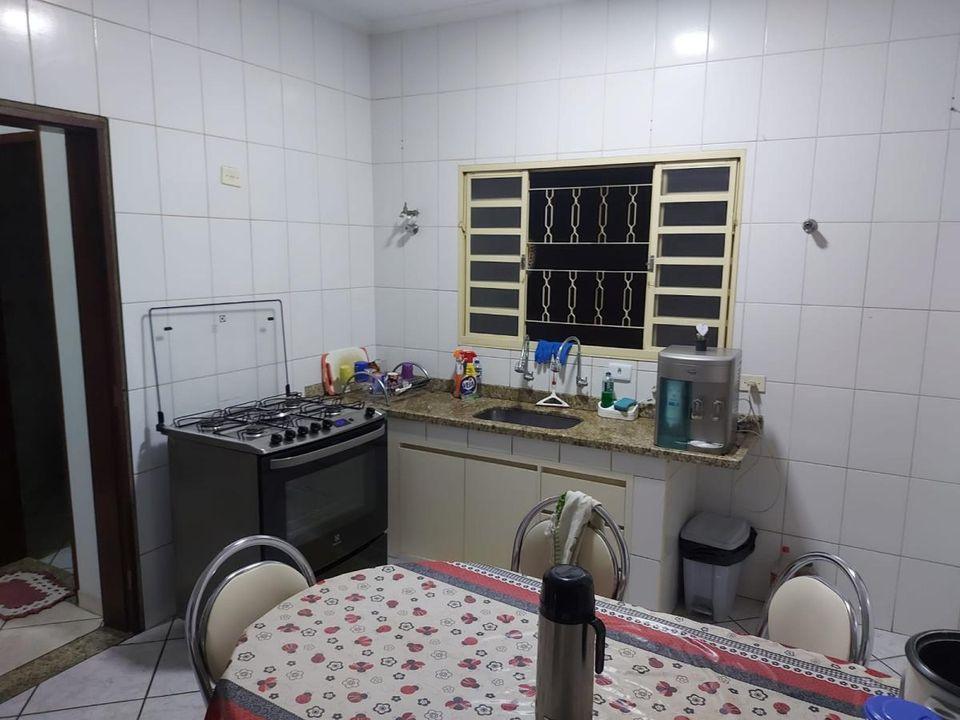 Casa à venda com 3 quartos, 260m² - Foto 16