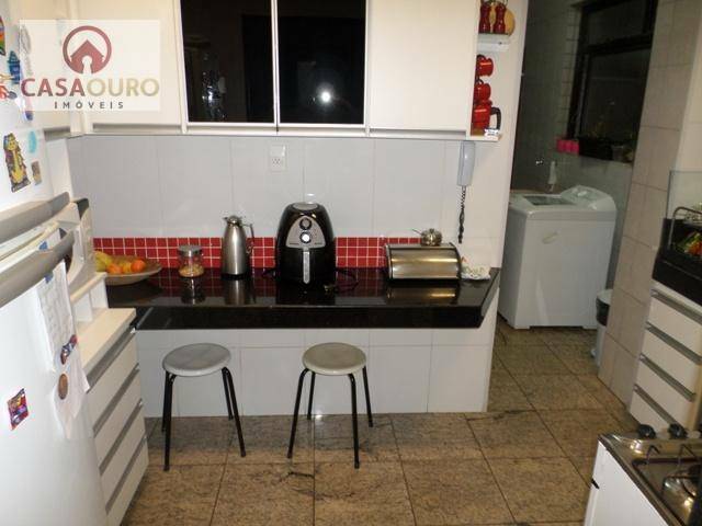 Apartamento à venda com 3 quartos, 110m² - Foto 15