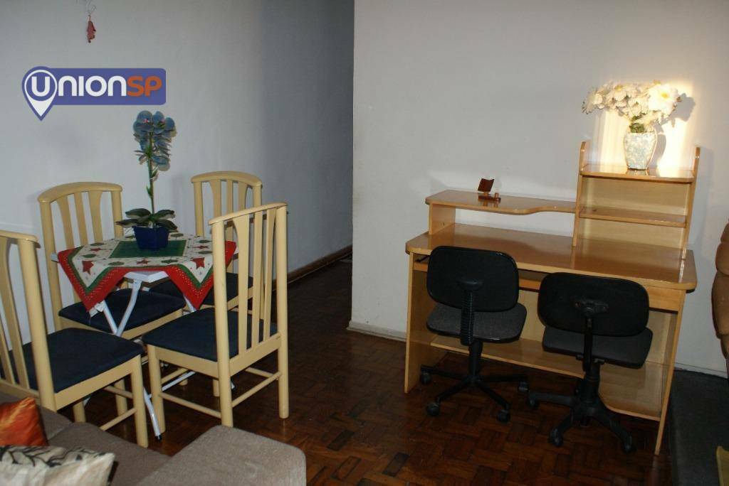 Apartamento à venda com 1 quarto, 50m² - Foto 3