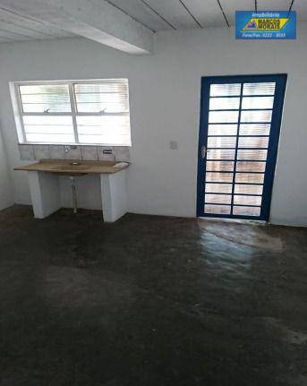 Depósito-Galpão-Armazém para alugar, 100m² - Foto 1