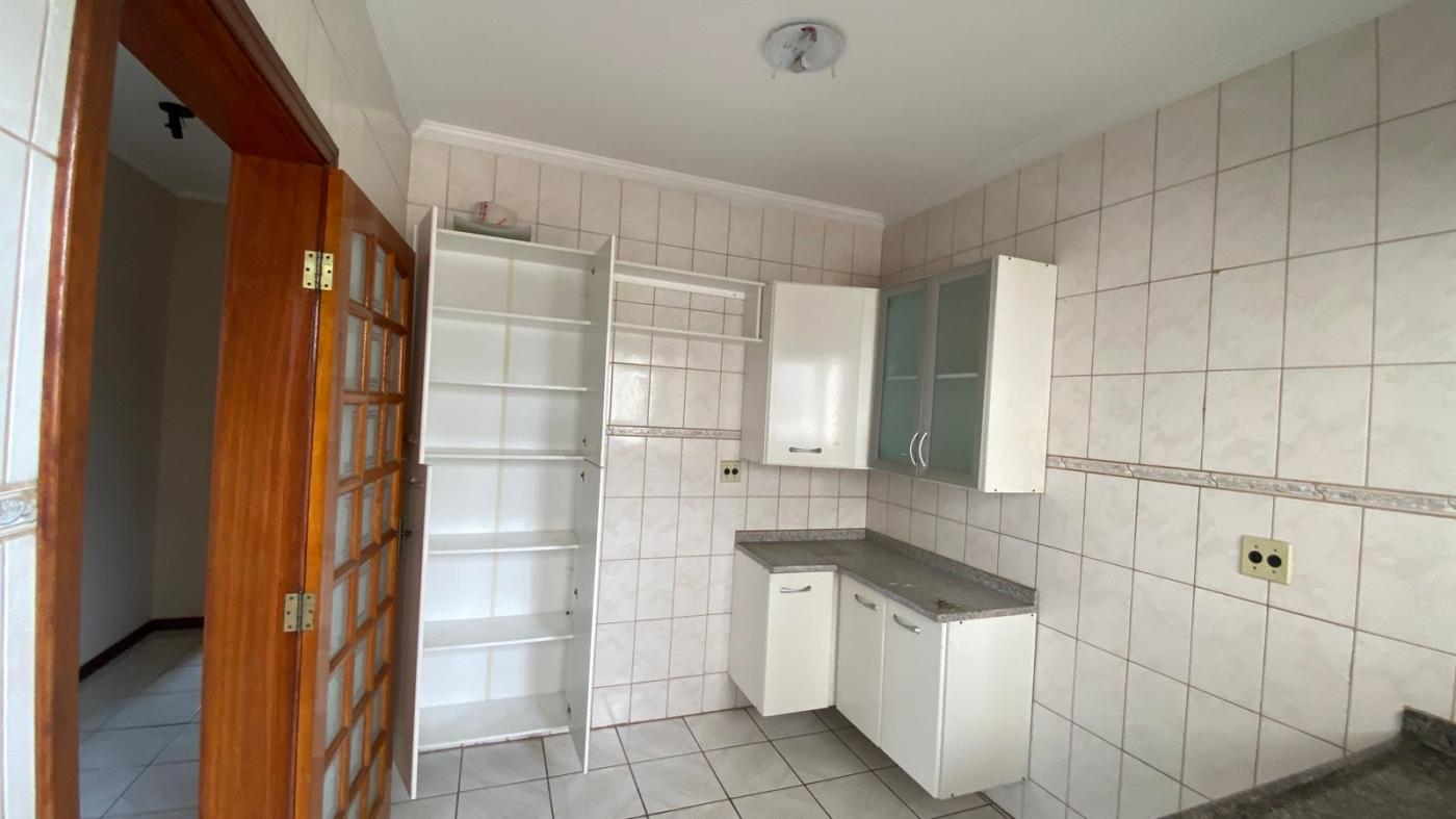 Apartamento para alugar com 2 quartos, 65m² - Foto 18