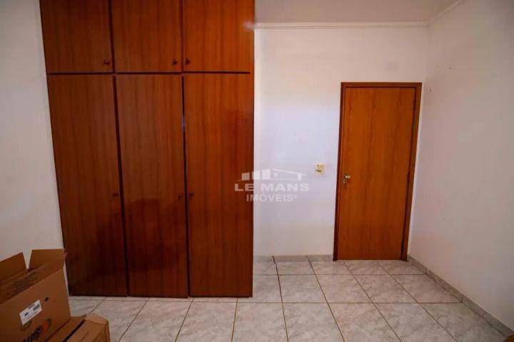 Casa à venda com 3 quartos, 178m² - Foto 15