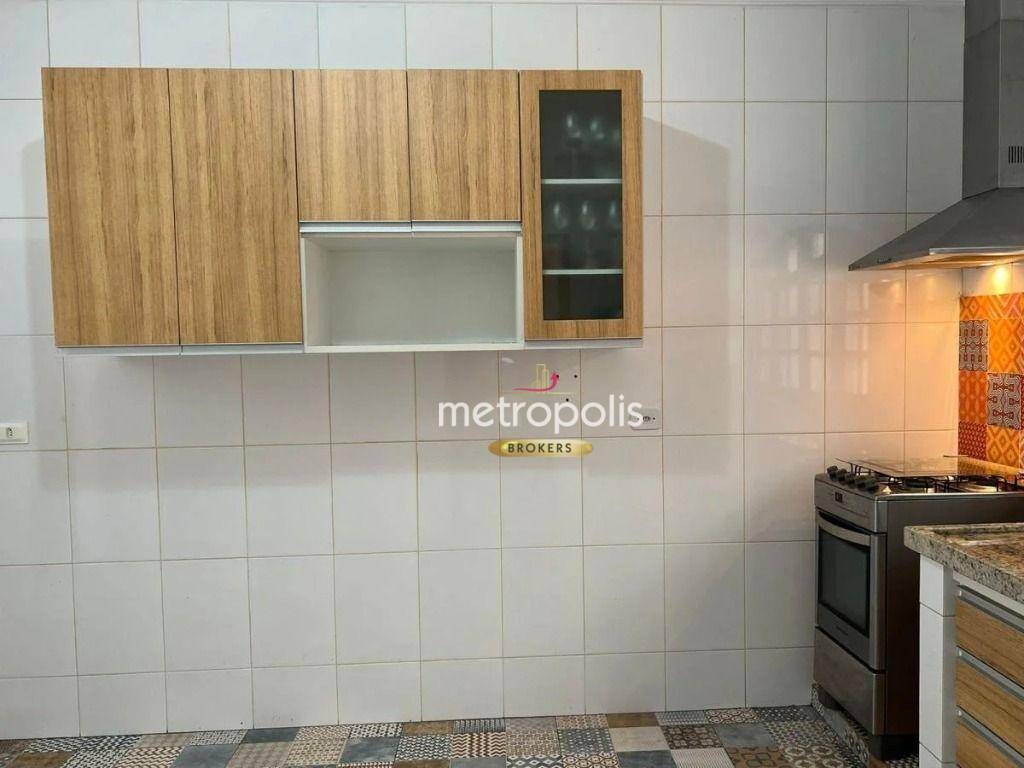 Casa à venda com 3 quartos, 241m² - Foto 17