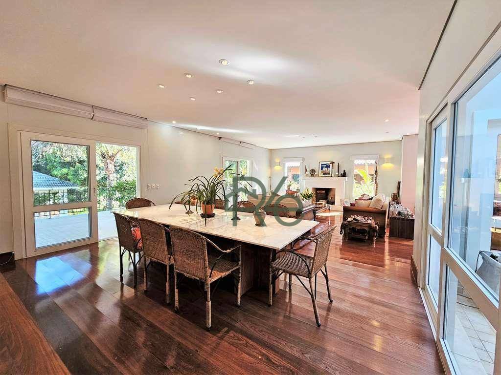 Casa de Condomínio à venda com 4 quartos, 553m² - Foto 13