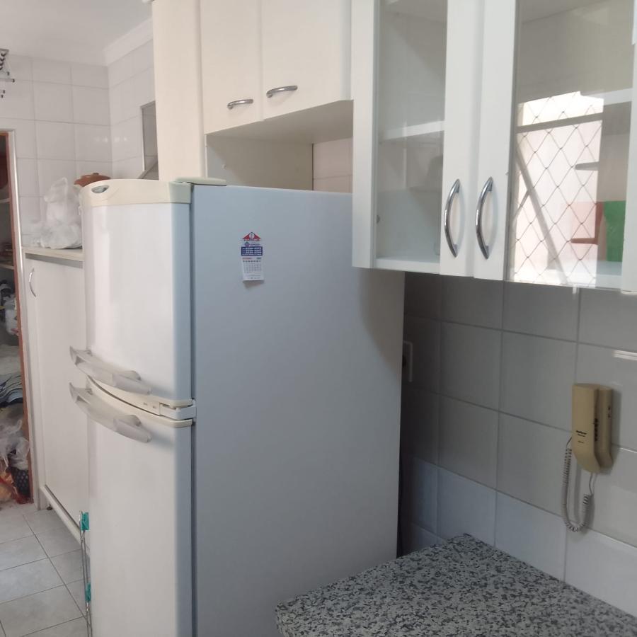 Apartamento à venda com 3 quartos, 70m² - Foto 2