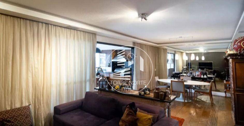 Apartamento à venda com 3 quartos, 210m² - Foto 3