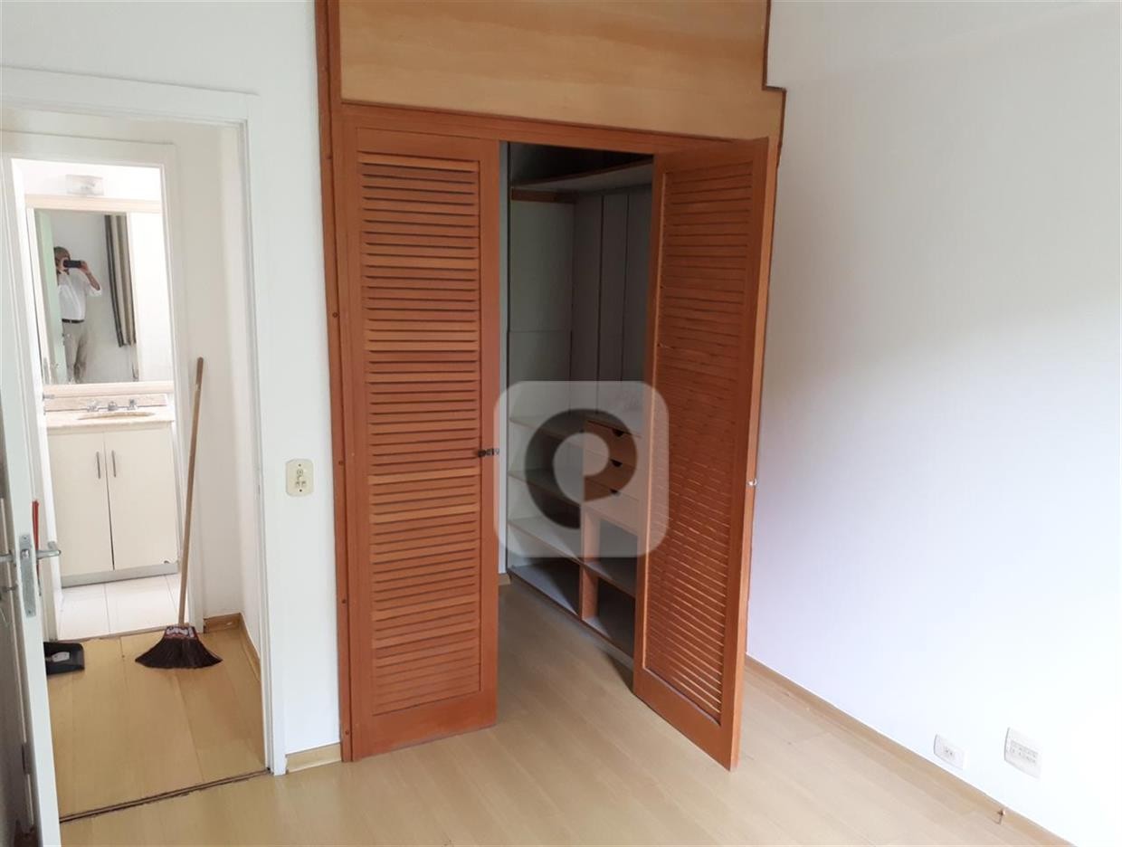 Apartamento à venda com 1 quarto, 55m² - Foto 31
