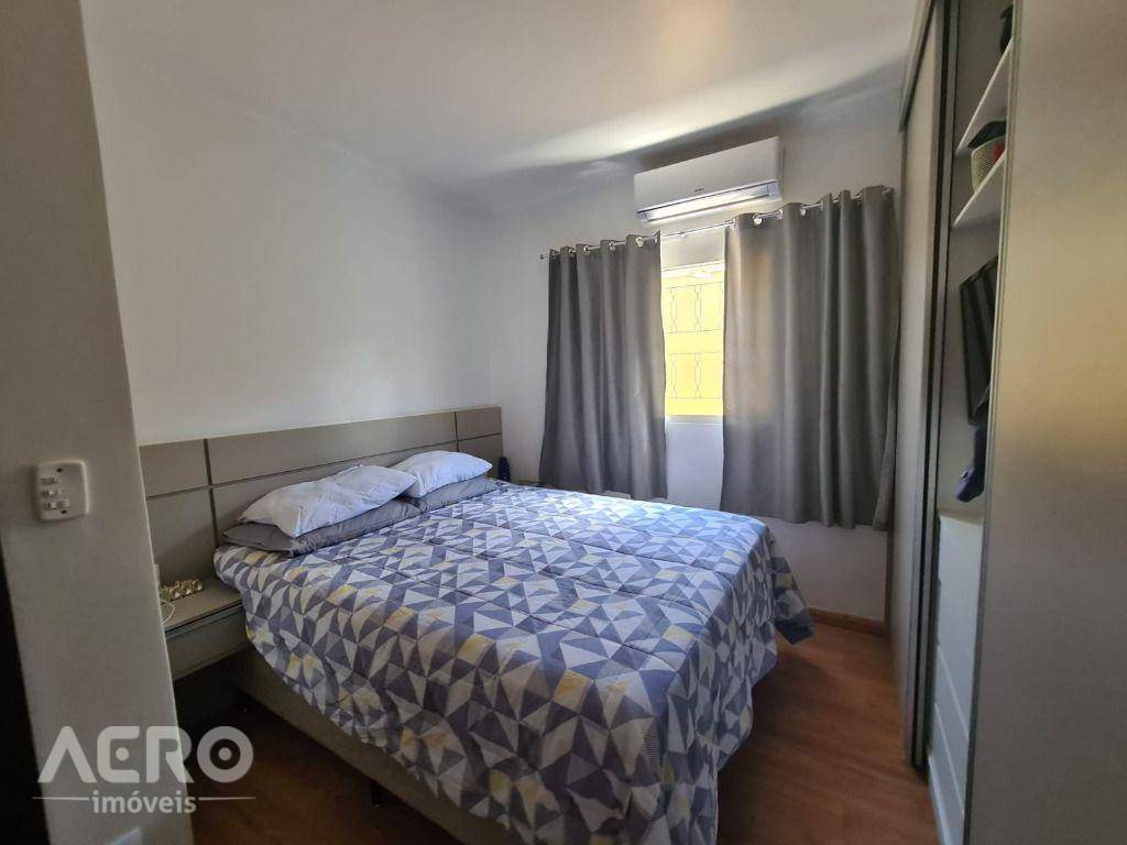 Casa à venda com 3 quartos, 190m² - Foto 10