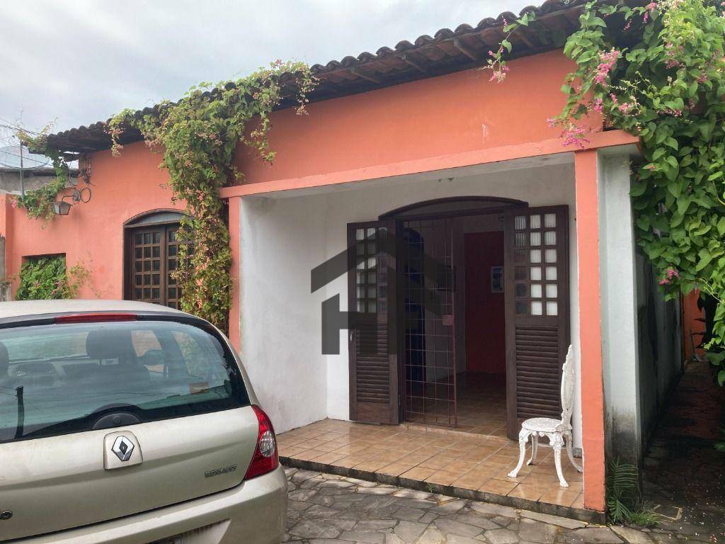 Casa à venda com 6 quartos, 150m² - Foto 3