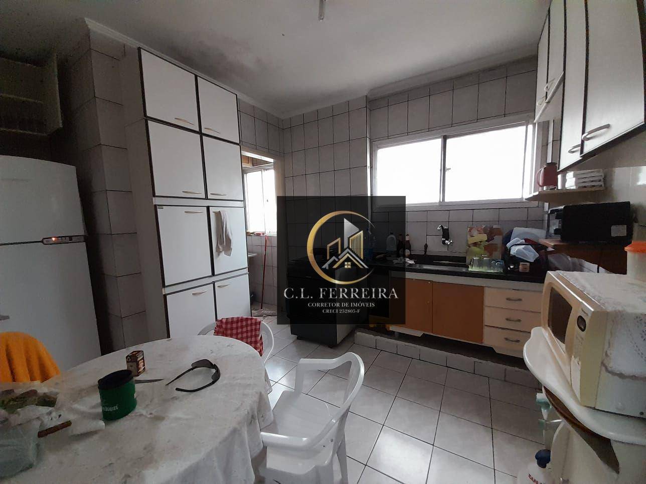 Apartamento à venda com 2 quartos, 70m² - Foto 4