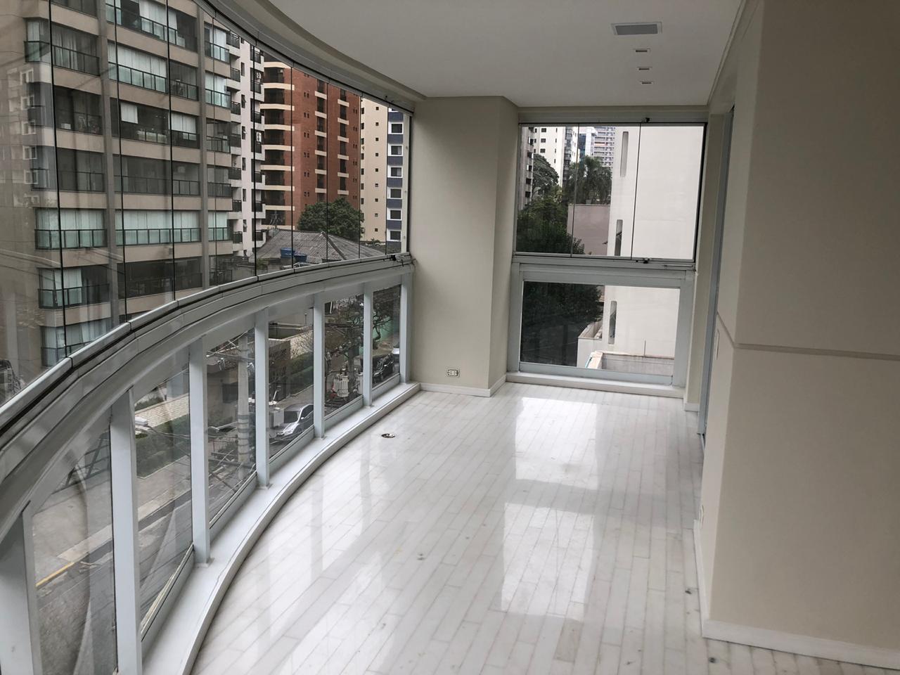 Apartamento à venda com 1 quarto, 124m² - Foto 1