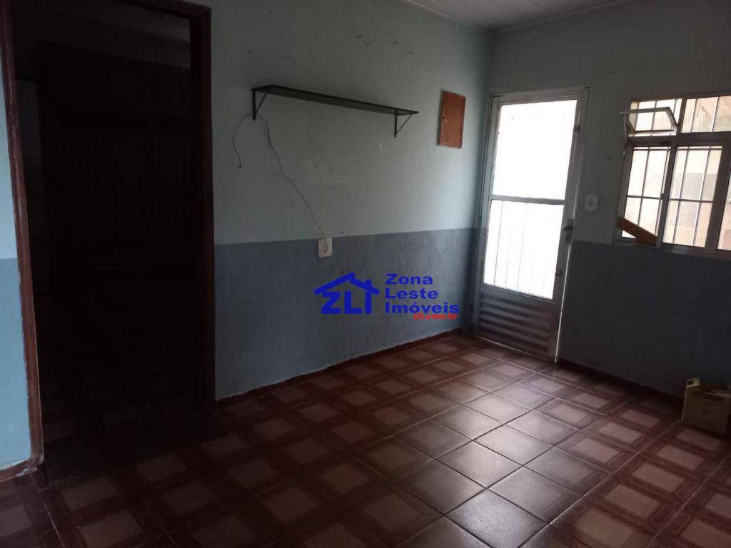 Casa à venda com 2 quartos, 98m² - Foto 4