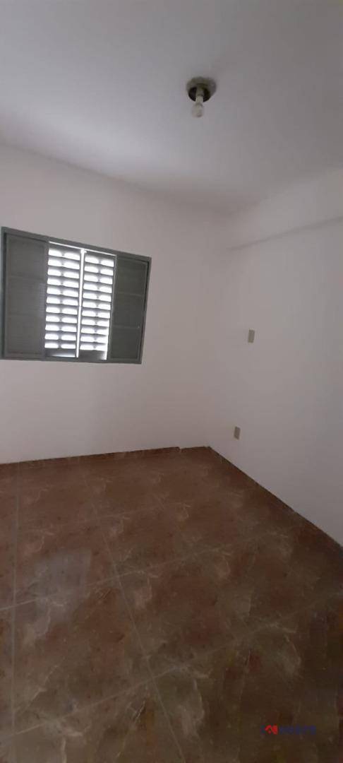 Apartamento para alugar com 3 quartos, 50m² - Foto 8