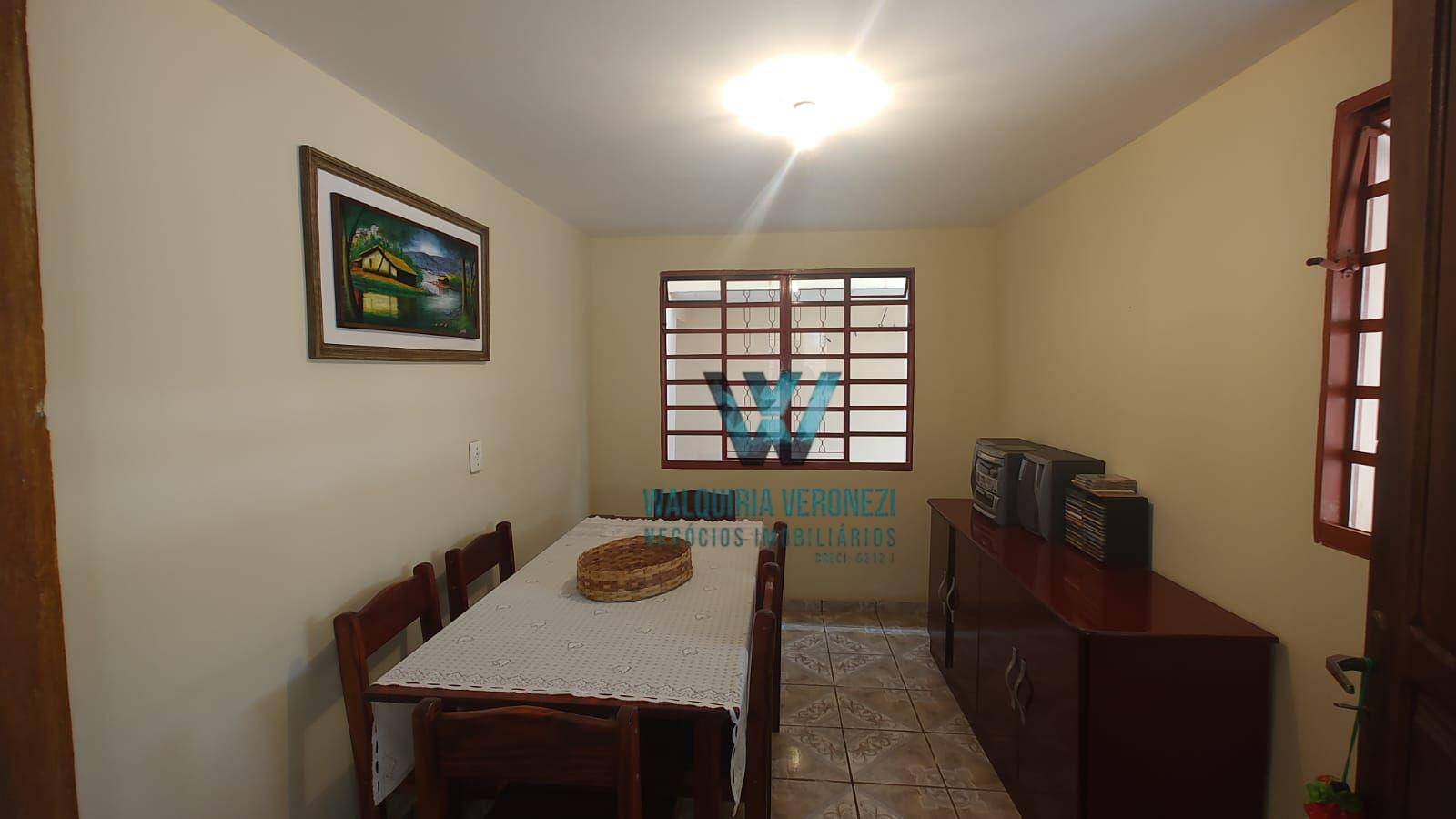 Casa à venda com 3 quartos, 197m² - Foto 3