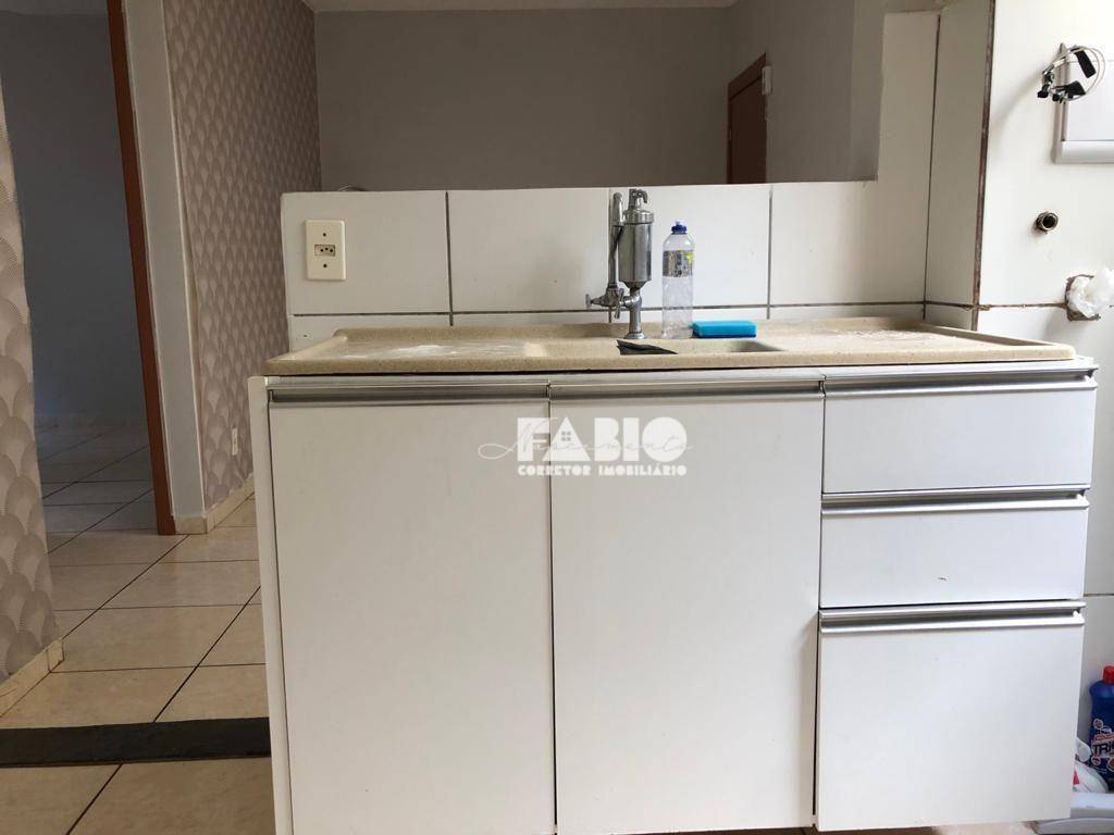 Apartamento à venda com 2 quartos, 65m² - Foto 3