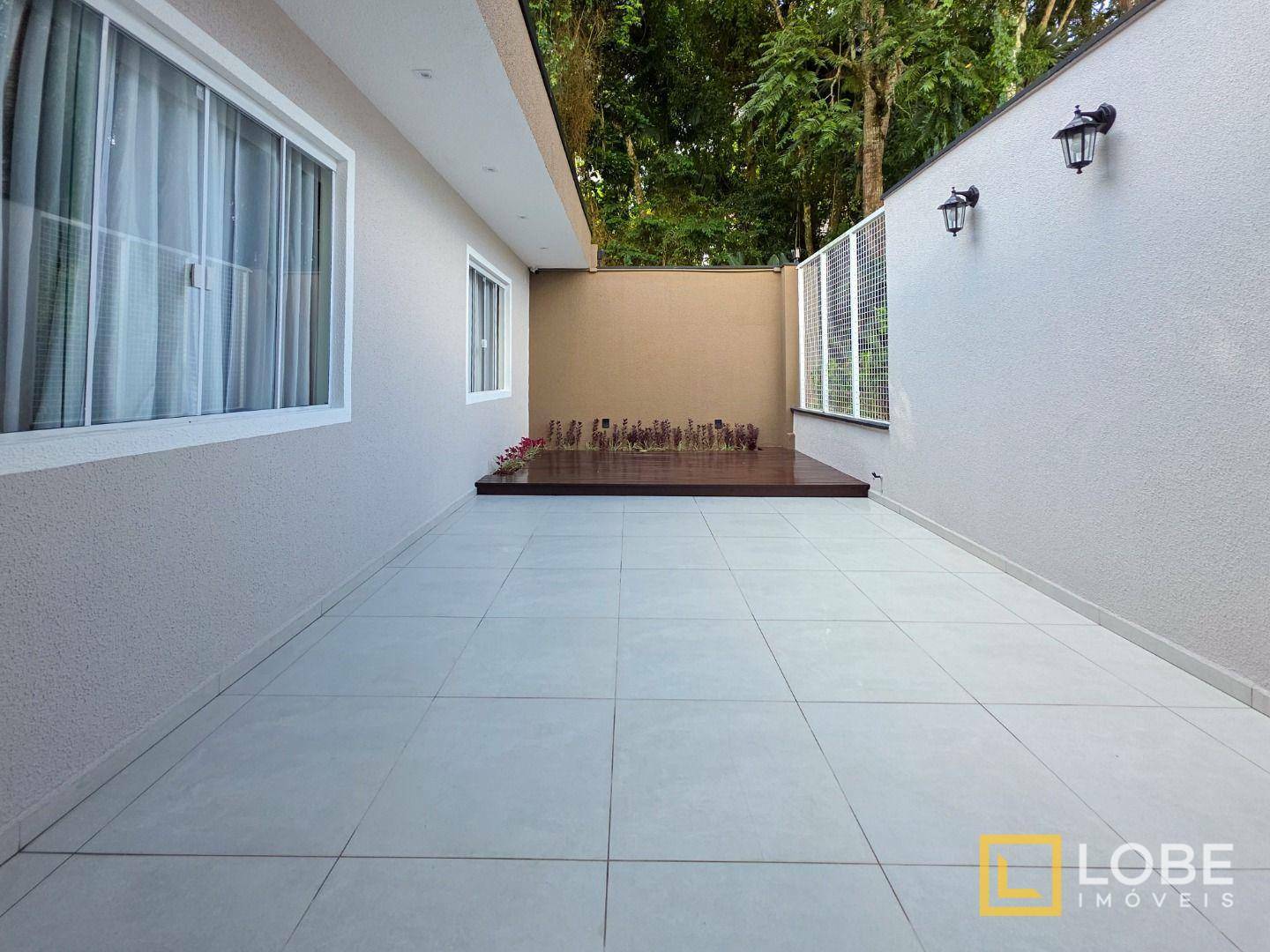 Casa à venda com 3 quartos, 330m² - Foto 24