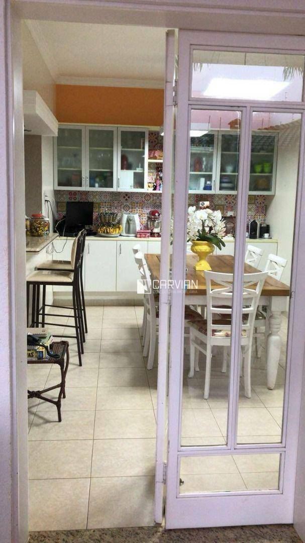 Casa à venda com 3 quartos, 342m² - Foto 24