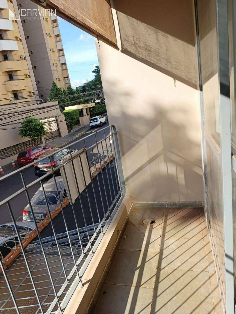 Apartamento à venda com 2 quartos, 65m² - Foto 18