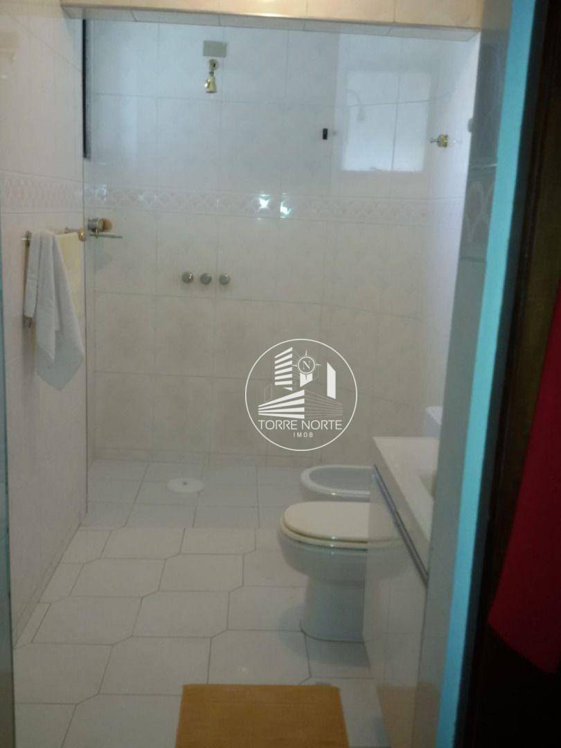 Apartamento à venda com 4 quartos, 141m² - Foto 9