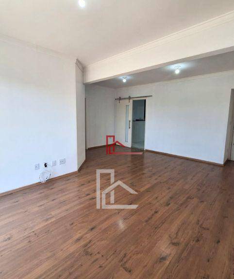 Apartamento à venda com 3 quartos, 115m² - Foto 11