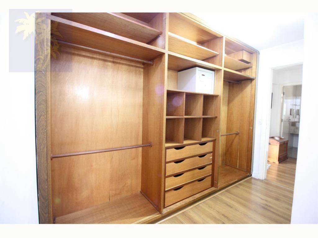 Apartamento à venda com 3 quartos, 140m² - Foto 13