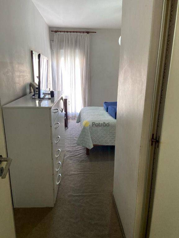 Apartamento à venda com 3 quartos, 105m² - Foto 7