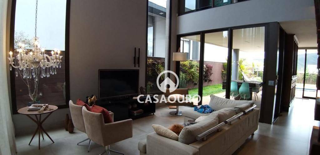 Casa de Condomínio à venda com 4 quartos, 350m² - Foto 5