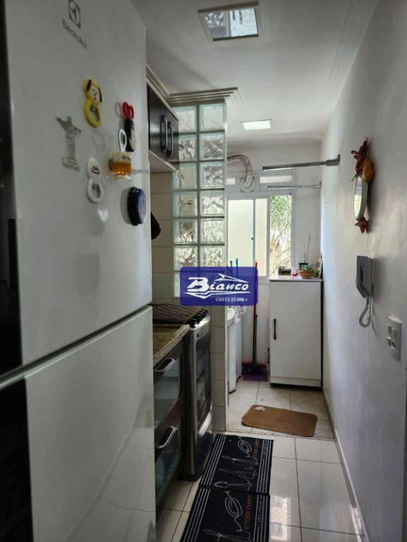 Apartamento à venda com 2 quartos, 50m² - Foto 15