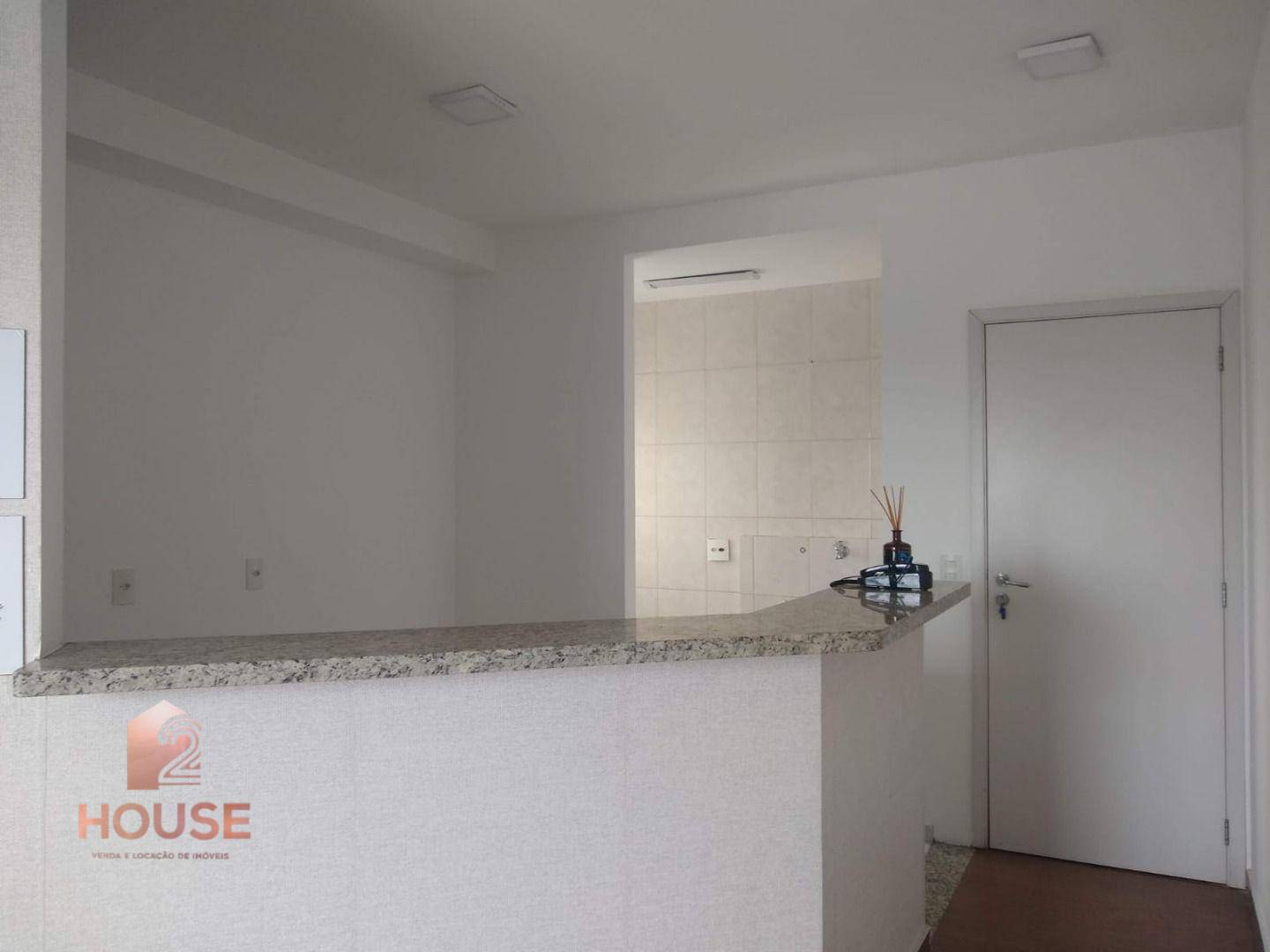 Apartamento para alugar com 2 quartos, 63m² - Foto 2