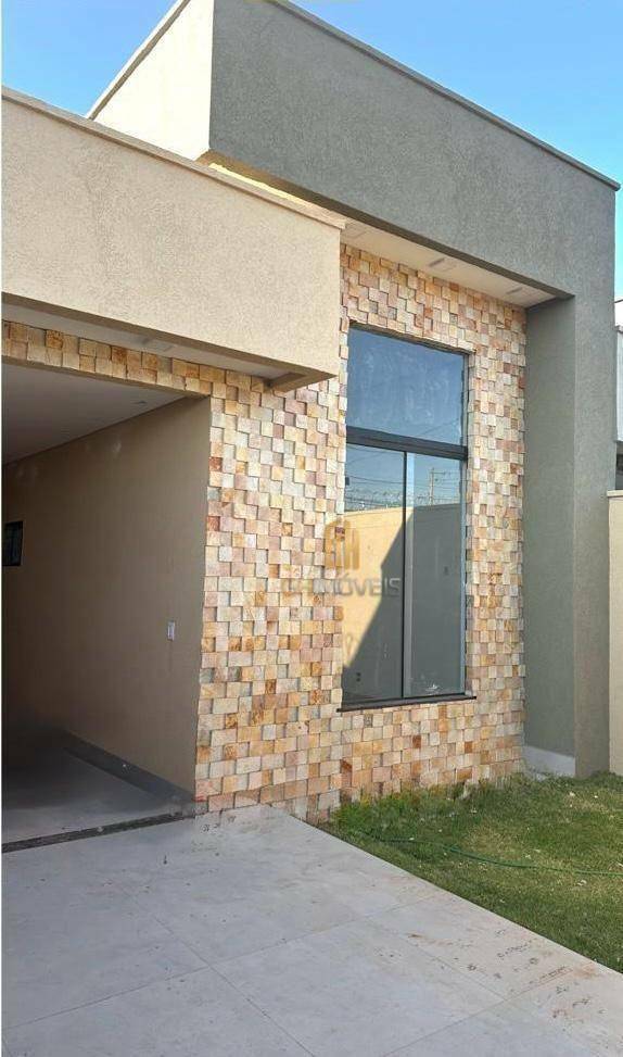 Casa à venda com 3 quartos, 105m² - Foto 1